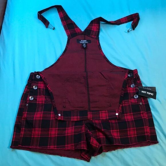 Plaid Red & Black Overalls Junior’s XL - Picture 4 of 12